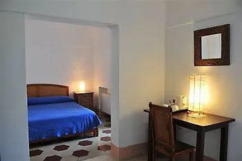 Bed & Breakfast Purple 2*